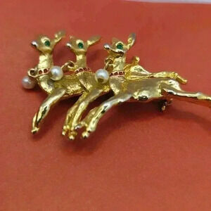 AAI Three Reindeer Brooch Christmas Holiday Pin GoldTone Rhinestone Enamel EUC